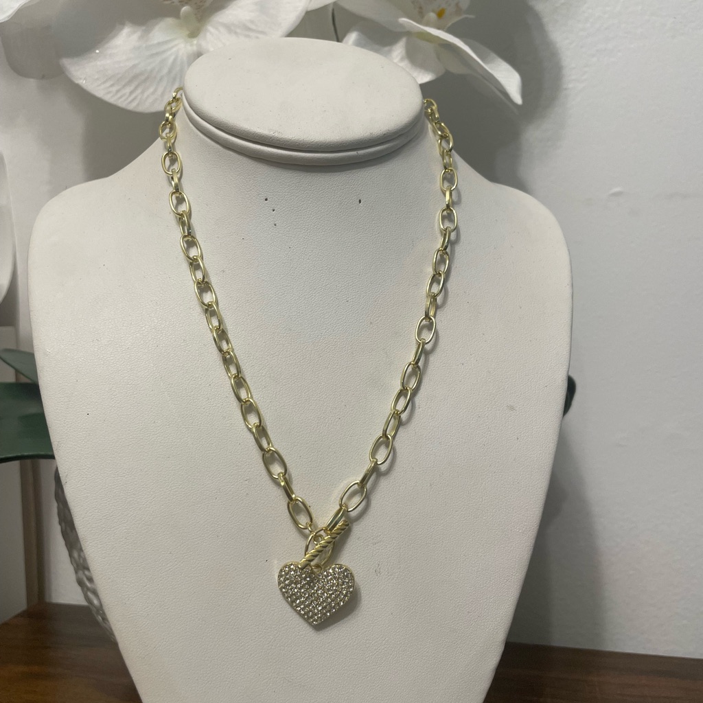 Gold Chain Necklace With Heart Pendant